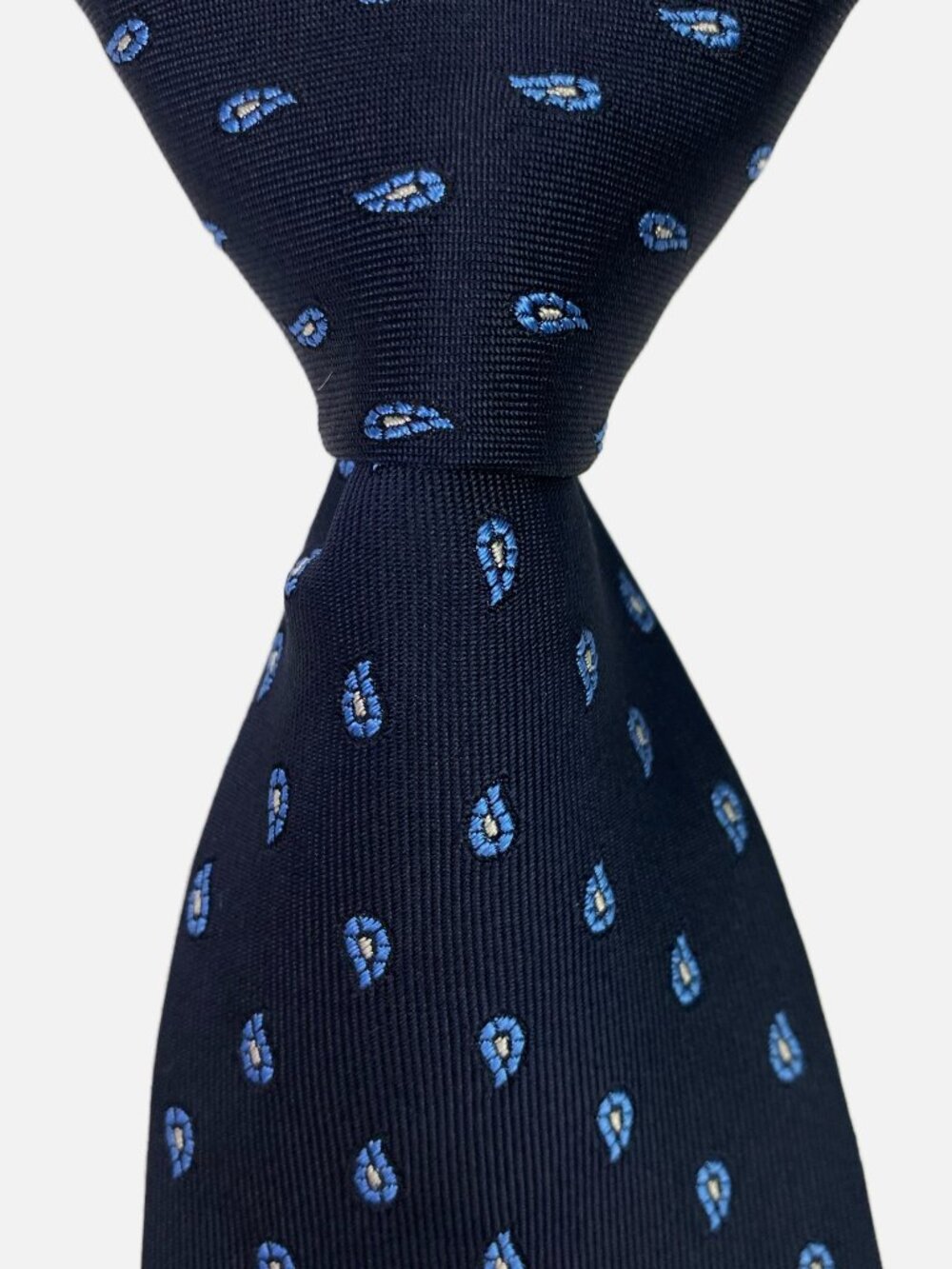 Brooks Brothers Tie Navy Blue Paisley Foulard Jacquard Silk USA Stain Resistant